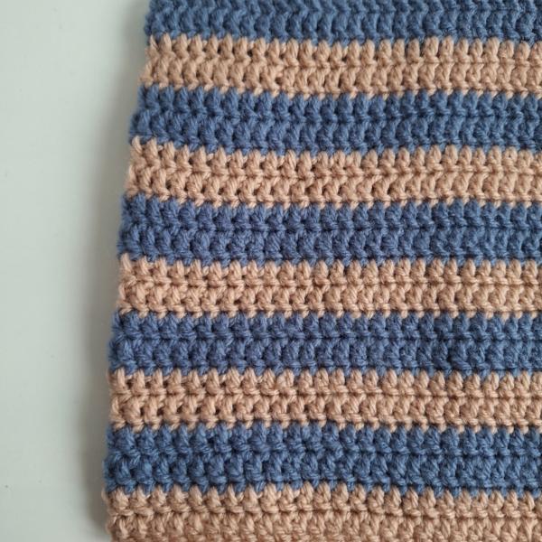 Gehaakte muts | Denimblauw en oudroze