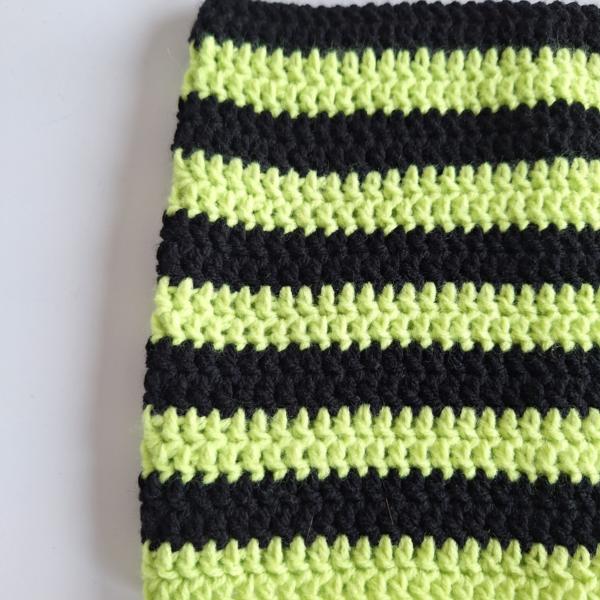 Gehaakte muts | zwart en neon groen