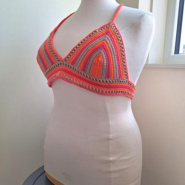 Gehaakt topje 'Boho top oranje, roze en beige'