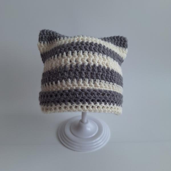 Gehaakt babymutsje 'Grijs en crème'