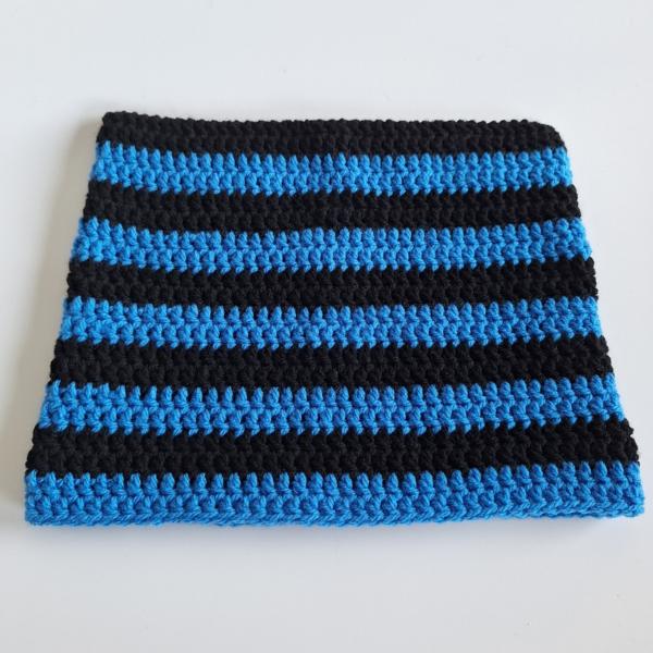 Gehaakte muts | Zwart en blauw