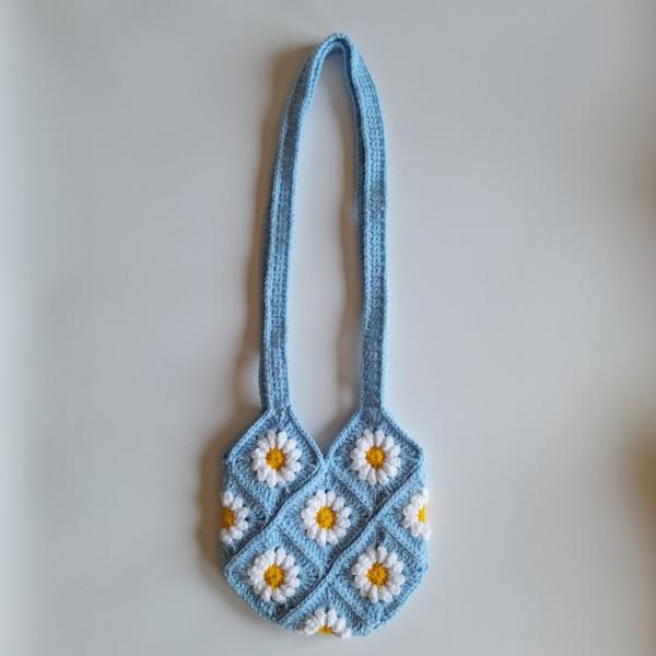 Gehaakte tas | Blauwe madeliefjes