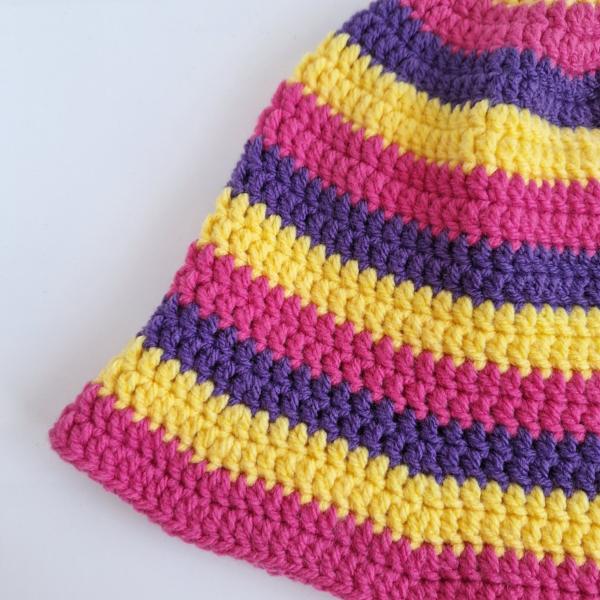 Gehaakte bucket hat | Geel, fuchsia en paars