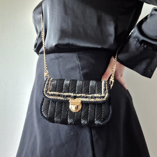 Geweven crossbody tas | Zwart en goud