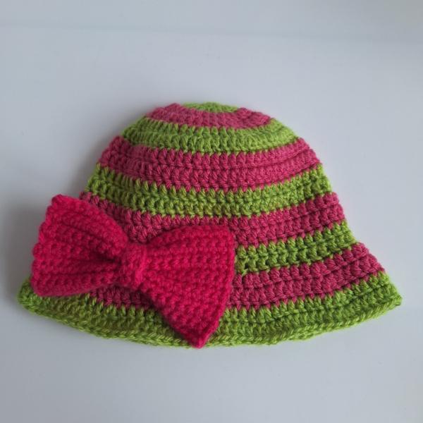 Gehaakt baby zonnehoedje 'Roze en groen met strikje'