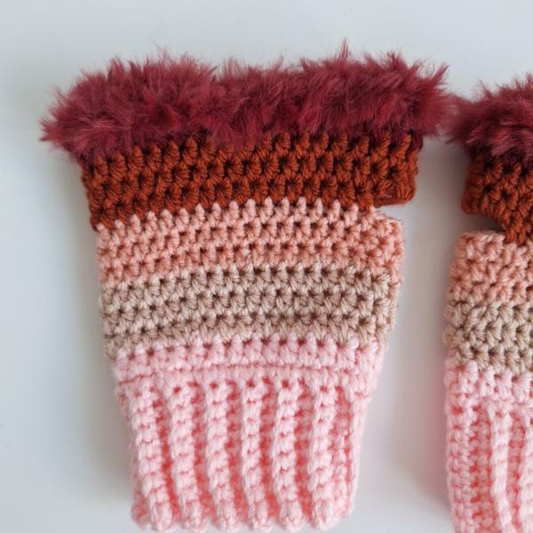 Gehaakte handschoenen - gehaakte vingerloze handschoenen | Lichtroze, poeder roze, koraaloranje, roestbruin en wijnrood