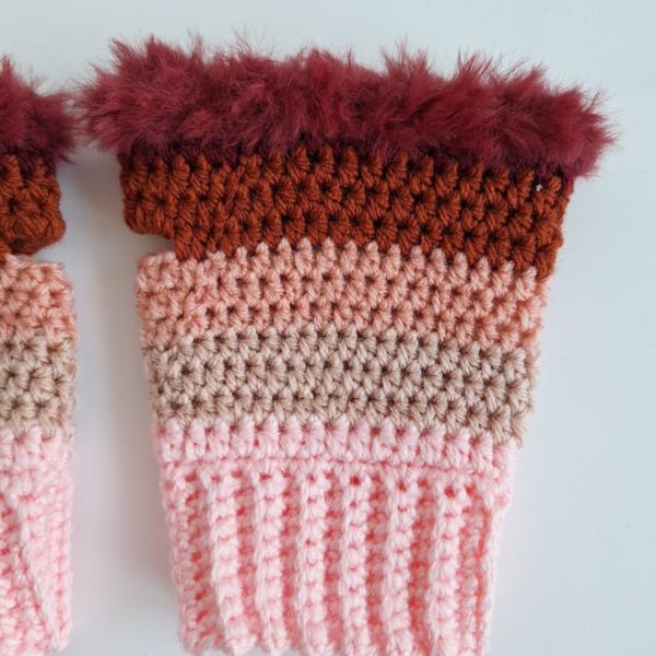 Gehaakte handschoenen - gehaakte vingerloze handschoenen | Lichtroze, poeder roze, koraaloranje, roestbruin en wijnrood