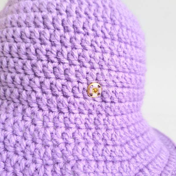 Gehaakte baby hoedje twee-in-een | Lila met kersjes en oranje bloemetje