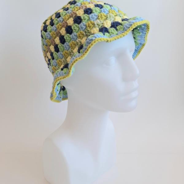 Gehaakte bucket hat | Donkergroen, geel, donkerblauw, mintgroen, lichtblauw, limegroen en beige