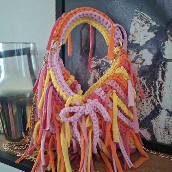Gehaakte crossbody tas | Lichtroze, oranje en geel