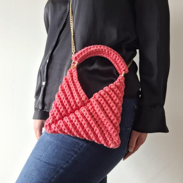 Gehaakte crossbody tas 'Koraaloranje'