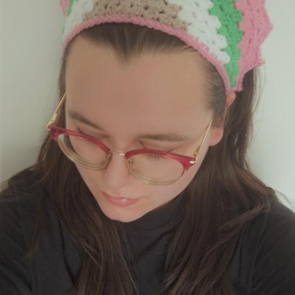 Gehaakte bandana | Beige, wit, groen en roze