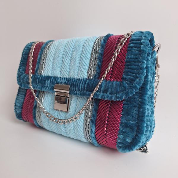 Geweven crossbody tas | Lichtblauw, petrol, magenta en zilver