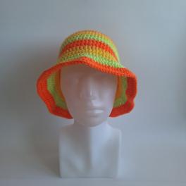 Gehaakte bucket hat 'Groen, oranje en geel'