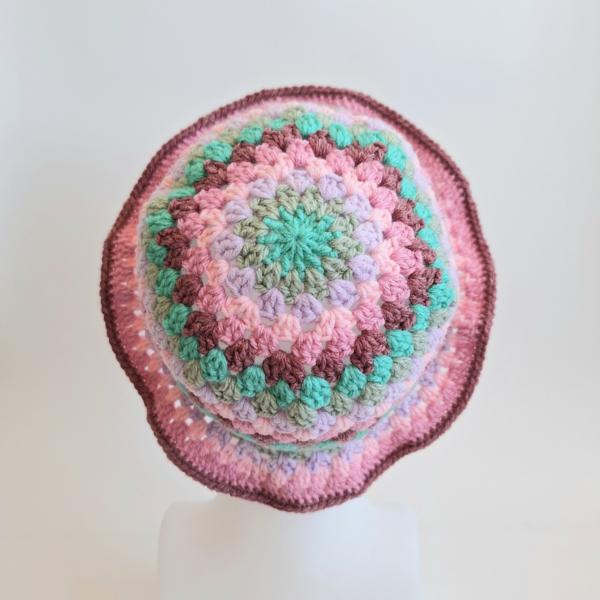 Gehaakte bucket hat | Mintgroen, sagegroen, lila, lichtroze, poeder roze en mauve