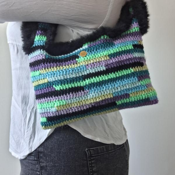 Gehaakte asymmetrische tas paars