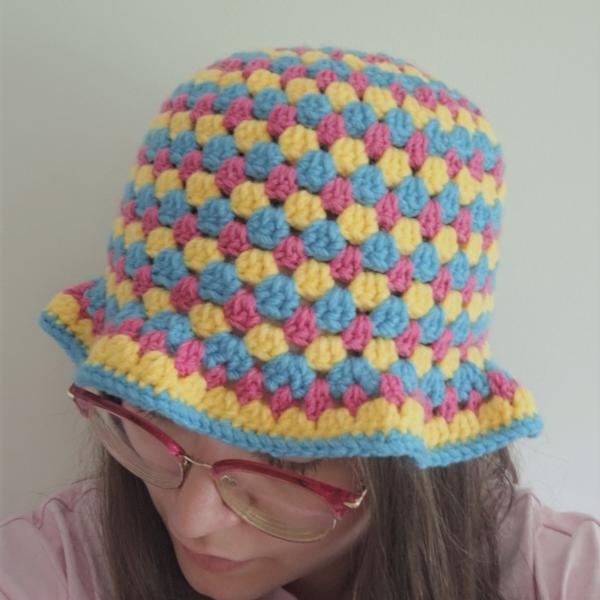 Gehaakte bucket hat | Pride panseksuele vlag