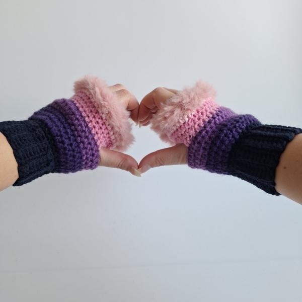 Gehaakte handschoenen - gehaakte vingerloze handschoenen | Donkerblauw, paars en lichtroze