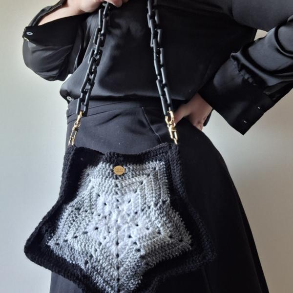 Gehaakte ster tas | Zwart, donkergrijs, lichtgrijs en wit