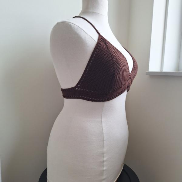 Gehaakt topje 'Boho top koffie'