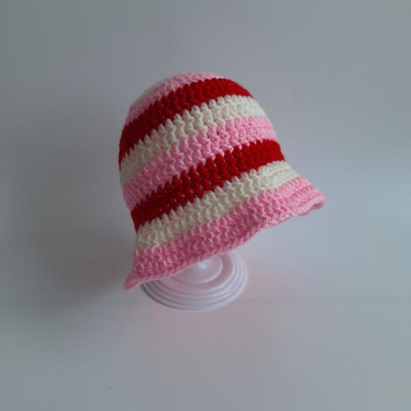 Gehaakt baby zonnehoedje 'Roze, rood en crème'