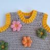 Thumbnail for Gehaakt baby vestje | Beige en geel met lichtroze, groene en oranje bloemen