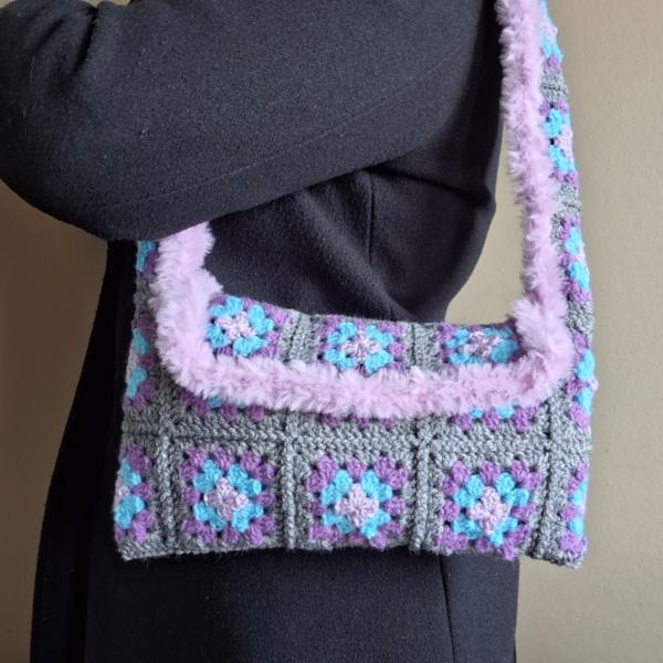 Gehaakte tas | Lila, turquoise, paars en grijs imitatiebont