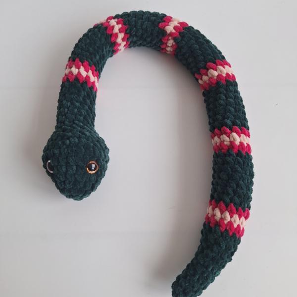 Gehaakte knuffel slang | Donkergroen, knalroze en lichtroze