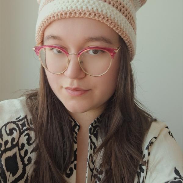 Gehaakte muts | Crème en poeder roze