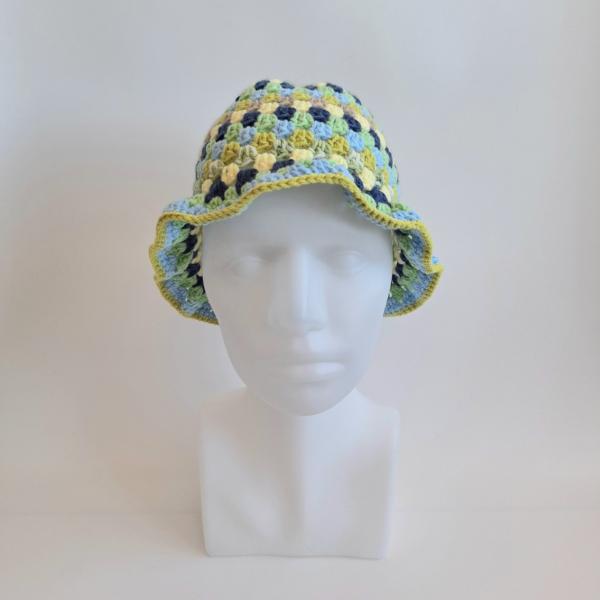 Gehaakte bucket hat | Donkergroen, geel, donkerblauw, mintgroen, lichtblauw, limegroen en beige