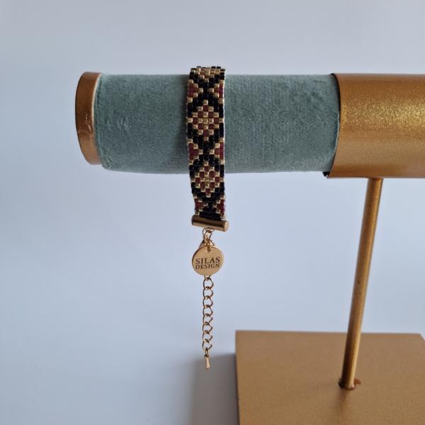 Geweven kralen armband | XOXO zwart en wijnrood'