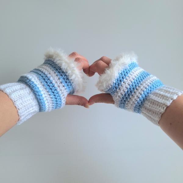 Gehaakte handschoenen - gehaakte vingerloze handschoenen | Wit en lichtblauw