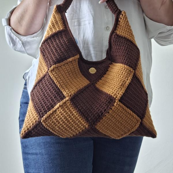 Gehaakte checker handtas 'Bruin en caramel'