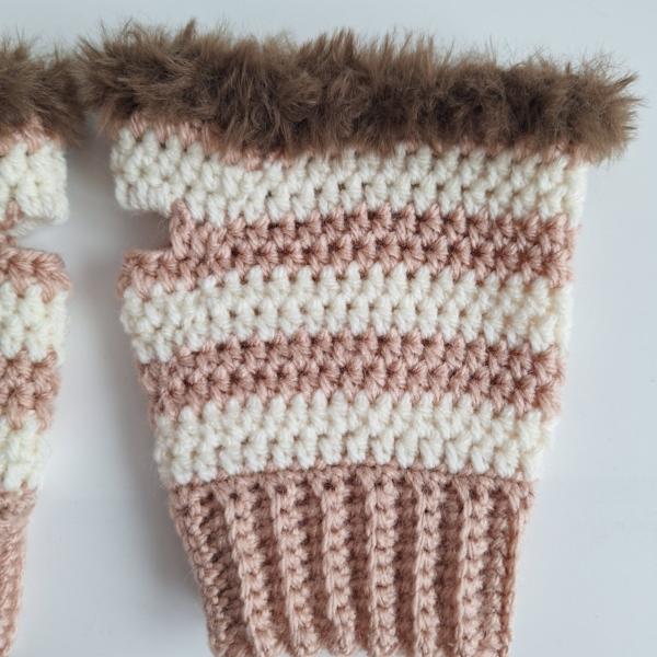 Gehaakte handschoenen - gehaakte vingerloze handschoenen | Poeder roze, crème en bruin