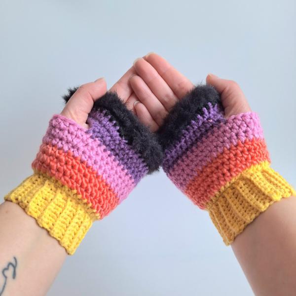 Gehaakte handschoenen - gehaakte vingerloze handschoenen | Geel, koraaloranje, lavendel, paars en zwart