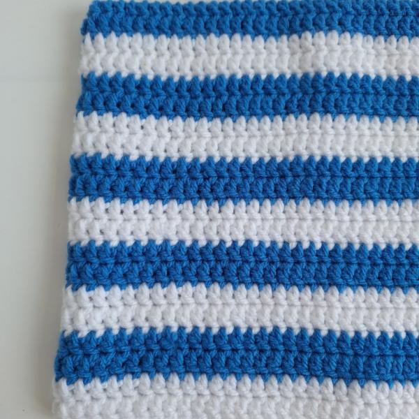 Gehaakte muts | Blauw en wit