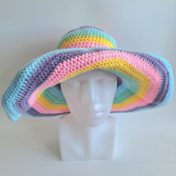 Gehaakte zonnehoed | Pastel regenboog
