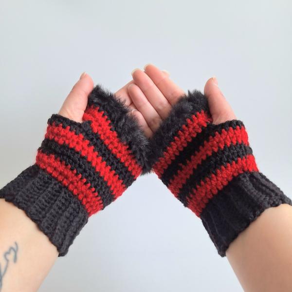 Gehaakte handschoenen - gehaakte vingerloze handschoenen | Zwart en rood