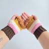 Thumbnail for Gehaakte handschoenen - gehaakte vingerloze handschoenen | Donkerbruin, lichtroze, crème, okergeel en karamelbruin