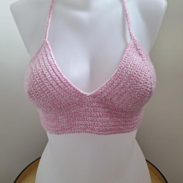 Gehaakt topje 'Wit en lichtroze gemêleerd'