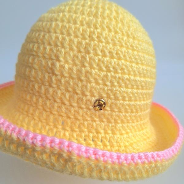 Gehaakt baby hoedje twee-in-een | Geel en lichtroze met bloemetje en grapefruit