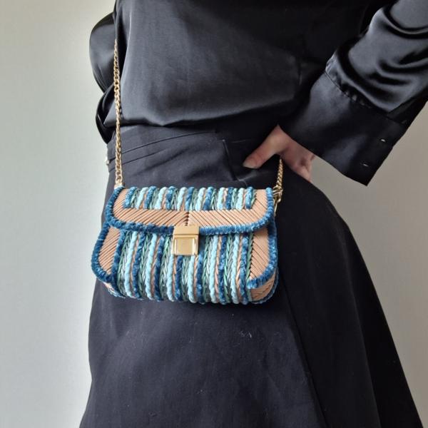 Geweven crossbody tas | Lichtblauw, petrol, turquoise, lichtbruin en goud