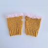 Thumbnail for Gehaakte handschoenen - gehaakte vingerloze handschoenen | Okergeel en lichtroze