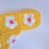 Thumbnail for Gehaakt baby vestje | Bolero geel met wit en roze bloemen