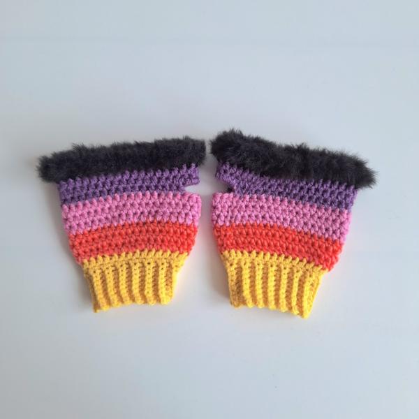 Gehaakte handschoenen - gehaakte vingerloze handschoenen | Geel, koraaloranje, lavendel, paars en zwart