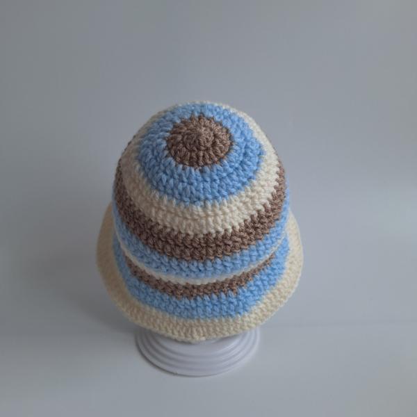 Gehaakt baby zonnehoedje 'Lichtblauw, beige en crème'