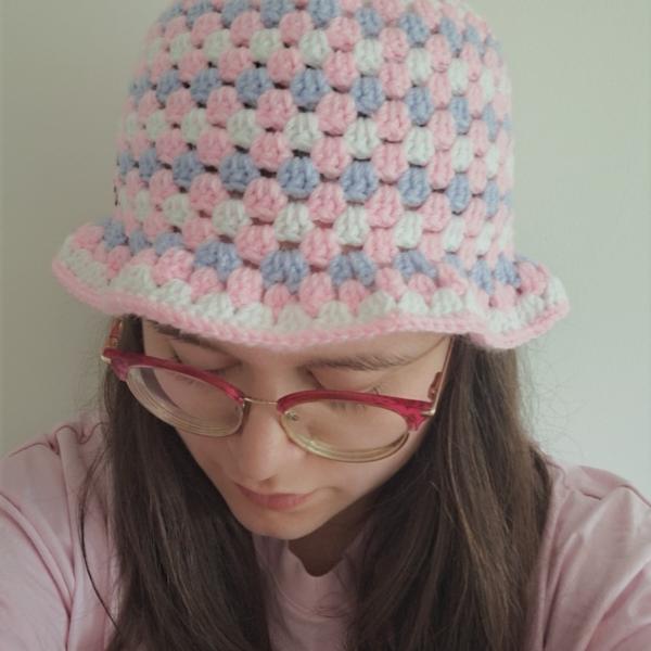 Gehaakte bucket hat | Pride transgender vlag