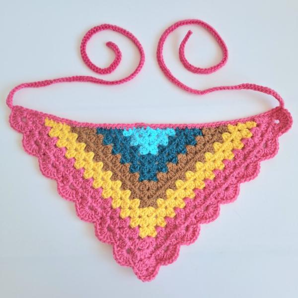 Gehaakte bandana | Turquoise, petrol, lichtbruin, geel en knalroze