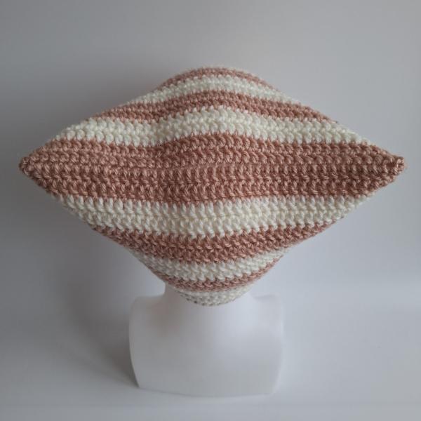 Gehaakte muts | Crème en poeder roze