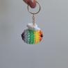 Thumbnail for Gehaakte sleutelhanger 'Pride regenboog bij'